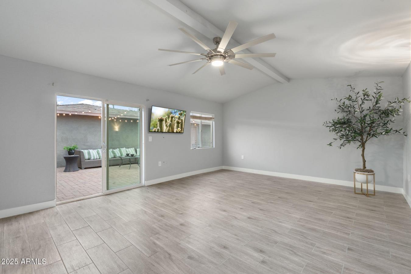 Phoenix, Arizona, 85020, United States, 4 Bedrooms Bedrooms, ,2 BathroomsBathrooms,Residential,For Sale,1800897
