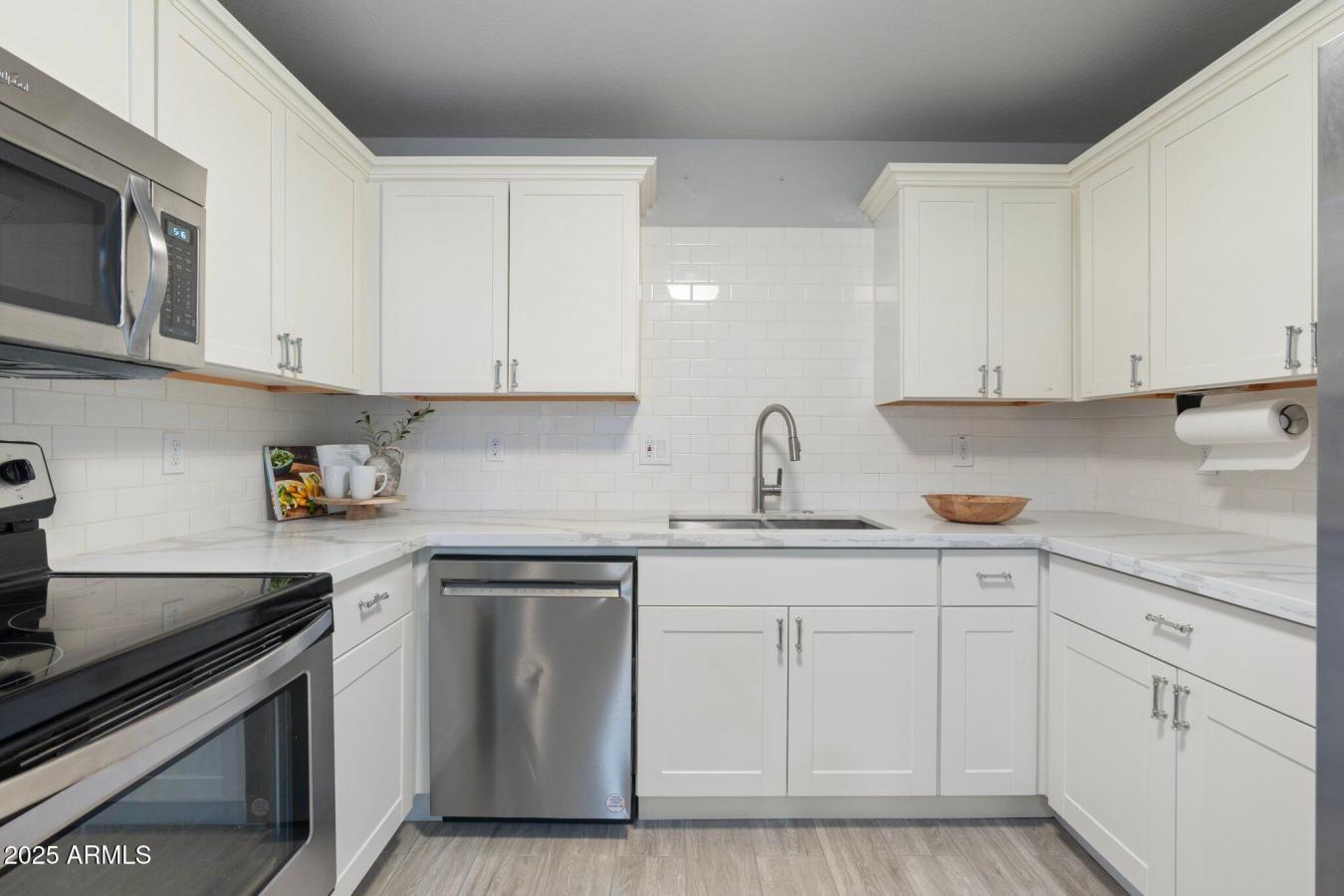 Phoenix, Arizona, 85020, United States, 4 Bedrooms Bedrooms, ,2 BathroomsBathrooms,Residential,For Sale,1800897