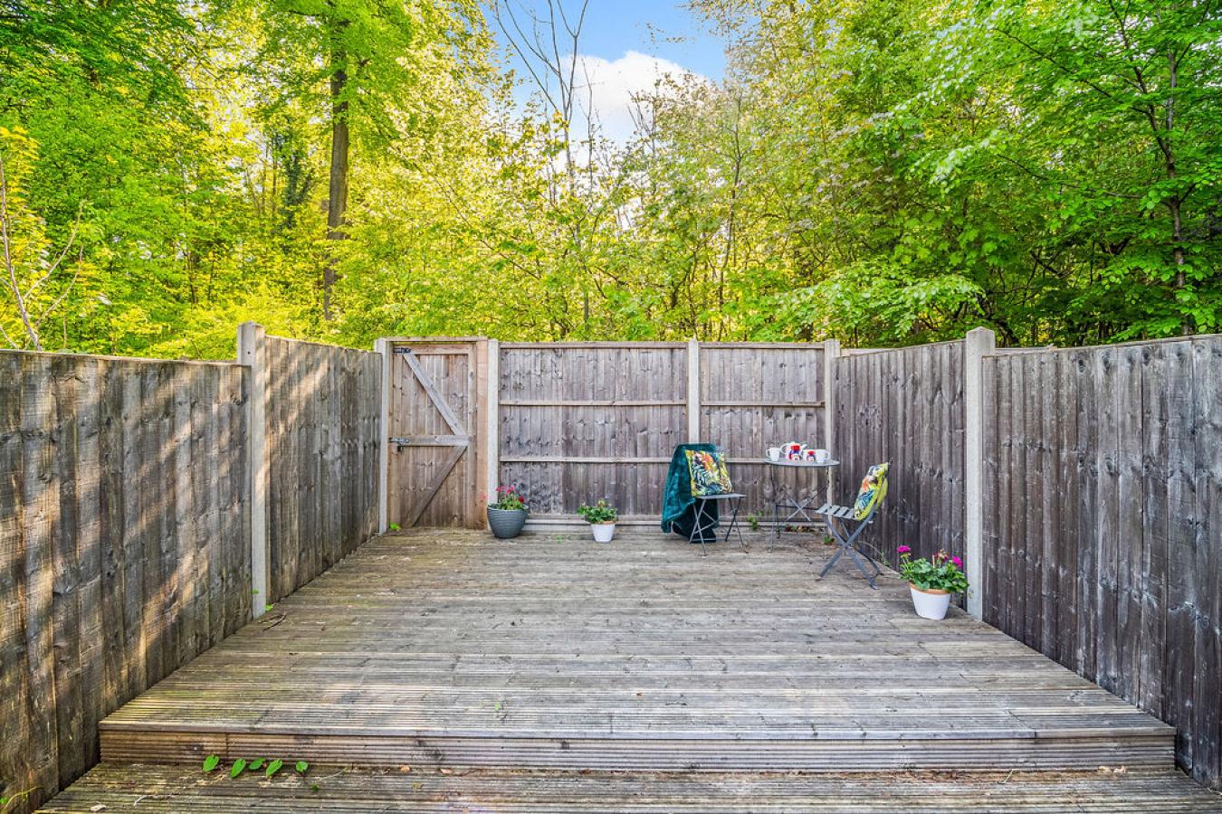Caterham, Surrey, CR3 6SU, United Kingdom, 3 Bedrooms Bedrooms, ,2 BathroomsBathrooms,Residential,For Sale,1807946