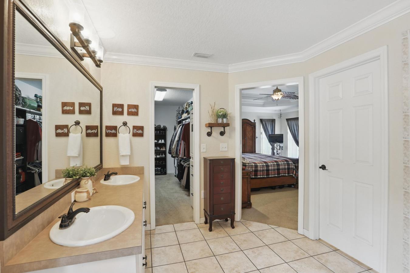 Lakeland, Polk, 33810, United States, 4 Bedrooms Bedrooms, ,3 BathroomsBathrooms,Residential,For Sale,1807943