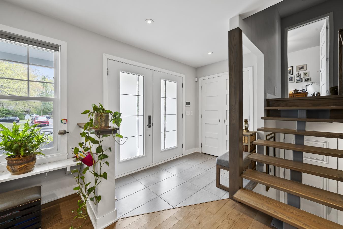 Otterburn Park, QC, J3H 1M6, Canada, 3 Bedrooms Bedrooms, ,2 BathroomsBathrooms,Residential,For Sale,1811711