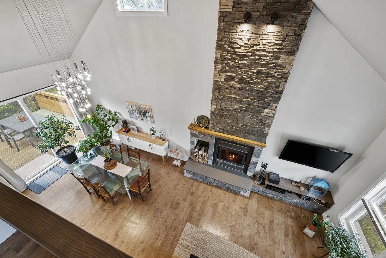 Otterburn Park, QC, J3H 1M6, Canada, 3 Bedrooms Bedrooms, ,2 BathroomsBathrooms,Residential,For Sale,1811711