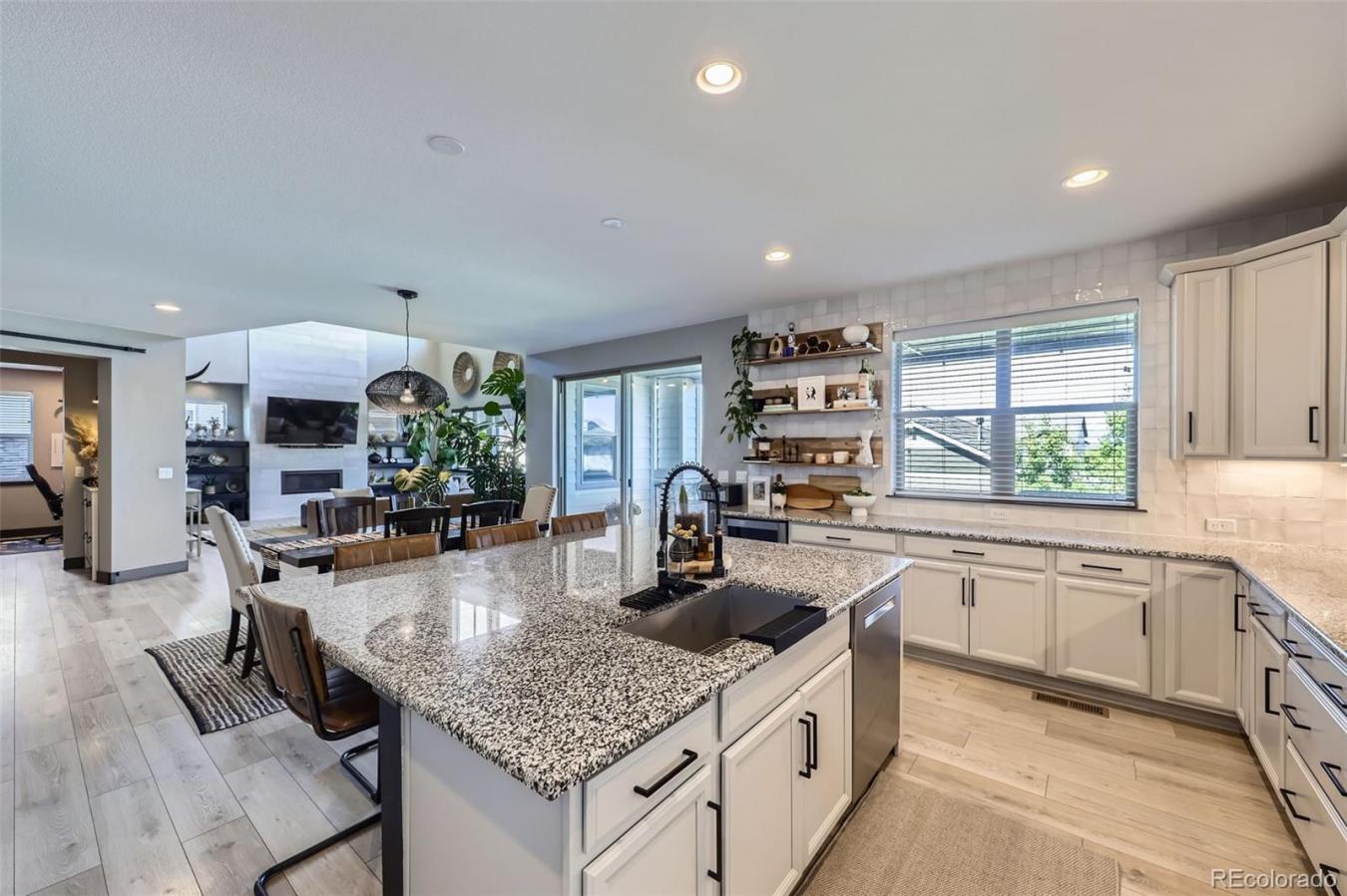 Broomfield, Colorado, 80023, United States, 5 Bedrooms Bedrooms, ,4 BathroomsBathrooms,Residential,For Sale,1811707