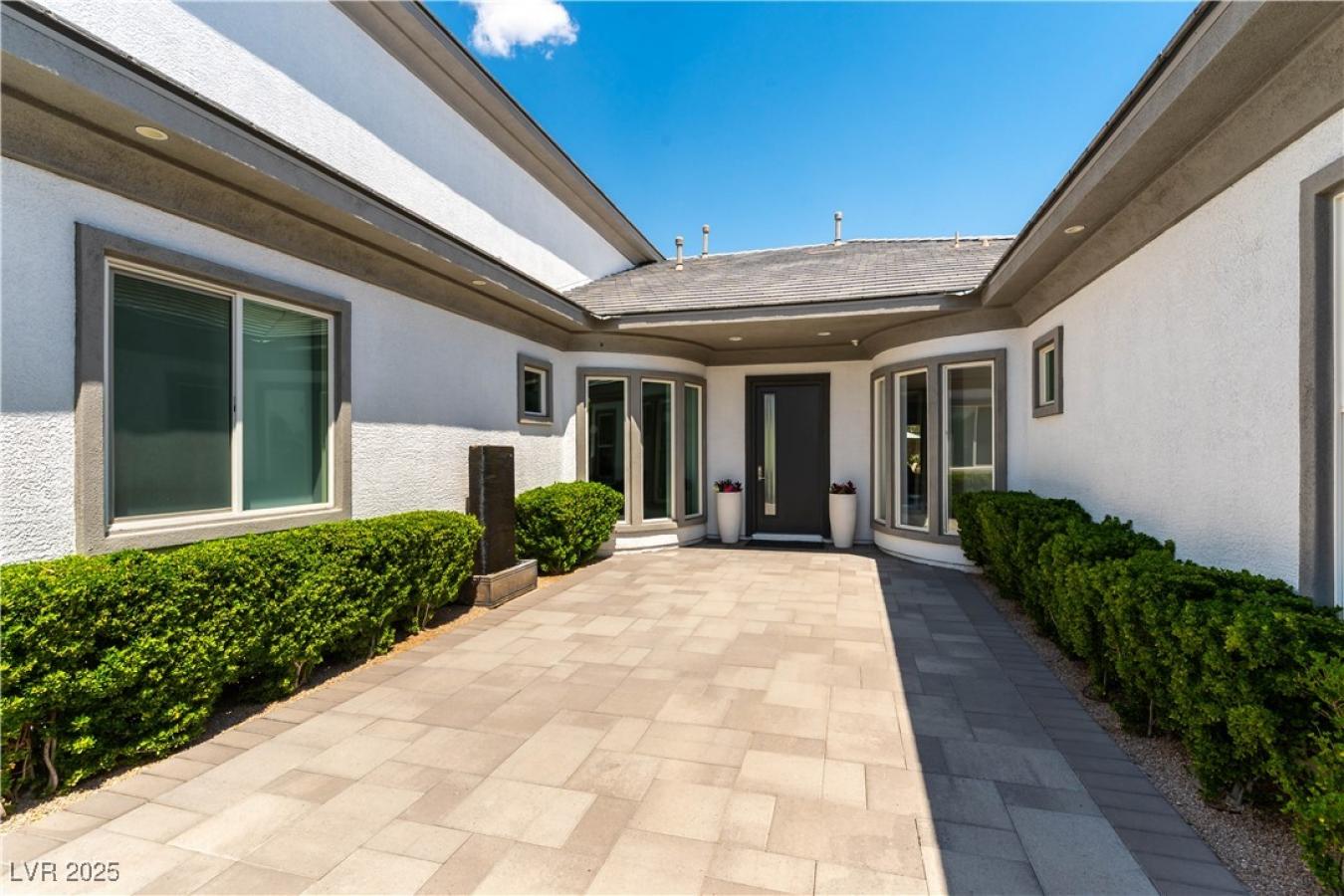 Las Vegas, Nevada, 89139, United States, 7 Bedrooms Bedrooms, ,4 BathroomsBathrooms,Residential,For Sale,1811706