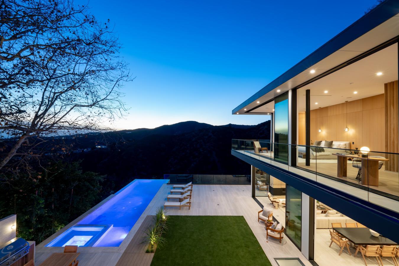 Los Angeles, 90049, 90049, United States, 6 Bedrooms Bedrooms, ,7 BathroomsBathrooms,Residential,For Sale,1800890