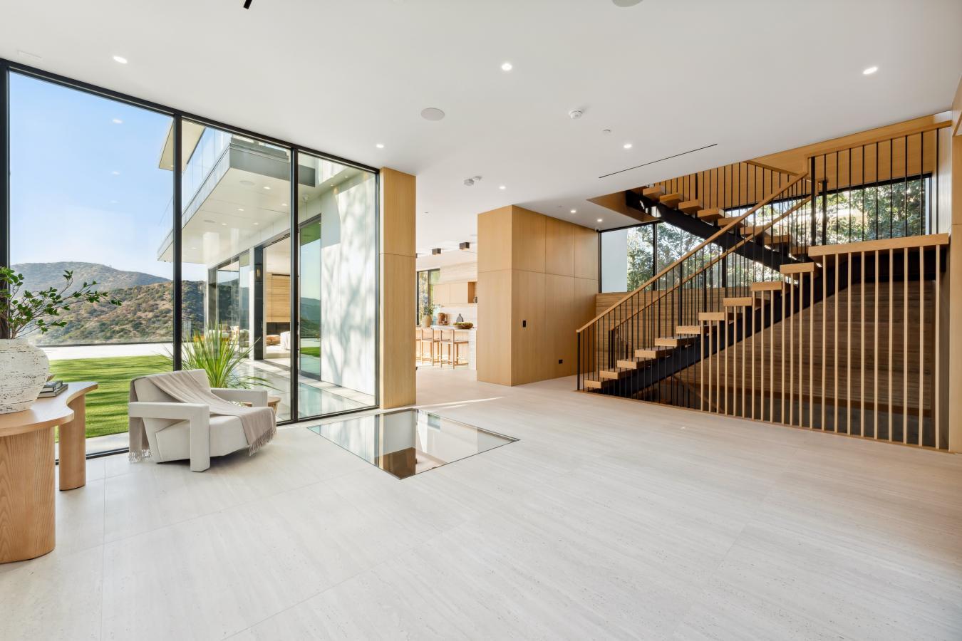Los Angeles, 90049, 90049, United States, 6 Bedrooms Bedrooms, ,7 BathroomsBathrooms,Residential,For Sale,1800890