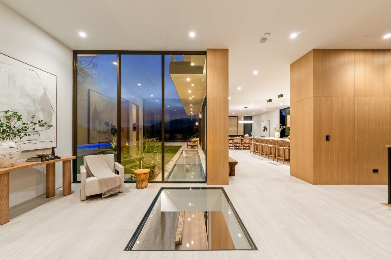 Los Angeles, 90049, 90049, United States, 6 Bedrooms Bedrooms, ,7 BathroomsBathrooms,Residential,For Sale,1800890