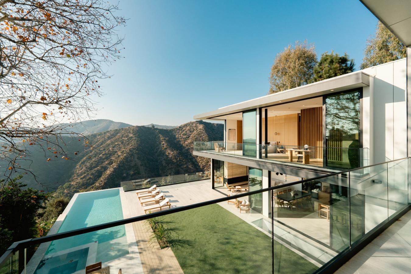 Los Angeles, 90049, 90049, United States, 6 Bedrooms Bedrooms, ,7 BathroomsBathrooms,Residential,For Sale,1800890