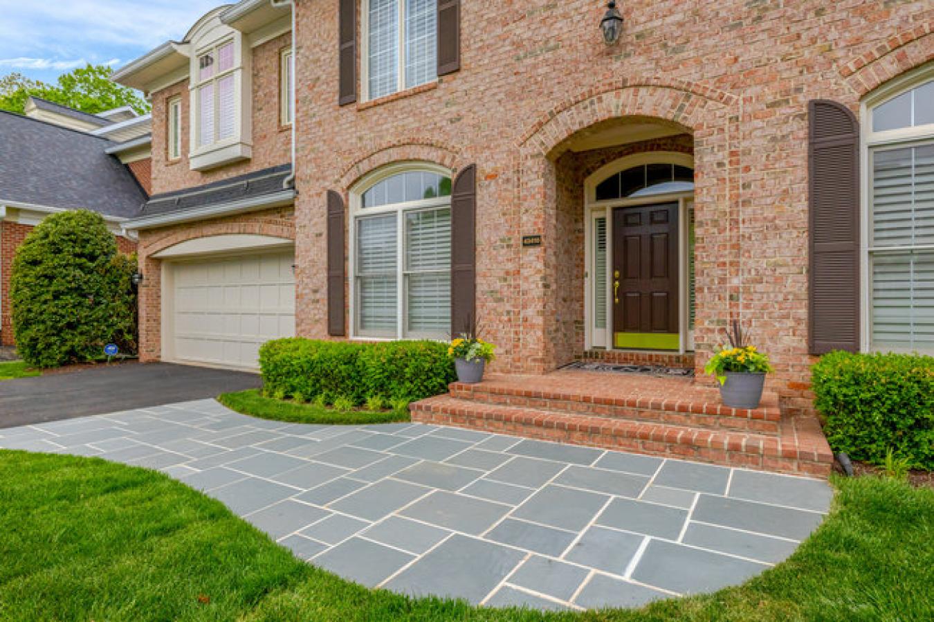 Leesburg, Virginia, 20176, United States, 5 Bedrooms Bedrooms, ,4 BathroomsBathrooms,Residential,For Sale,1811703