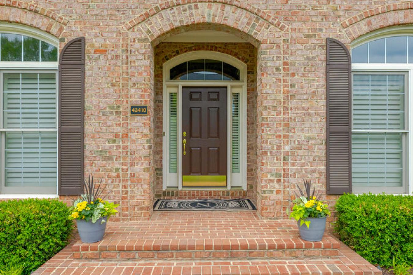 Leesburg, Virginia, 20176, United States, 5 Bedrooms Bedrooms, ,4 BathroomsBathrooms,Residential,For Sale,1811703