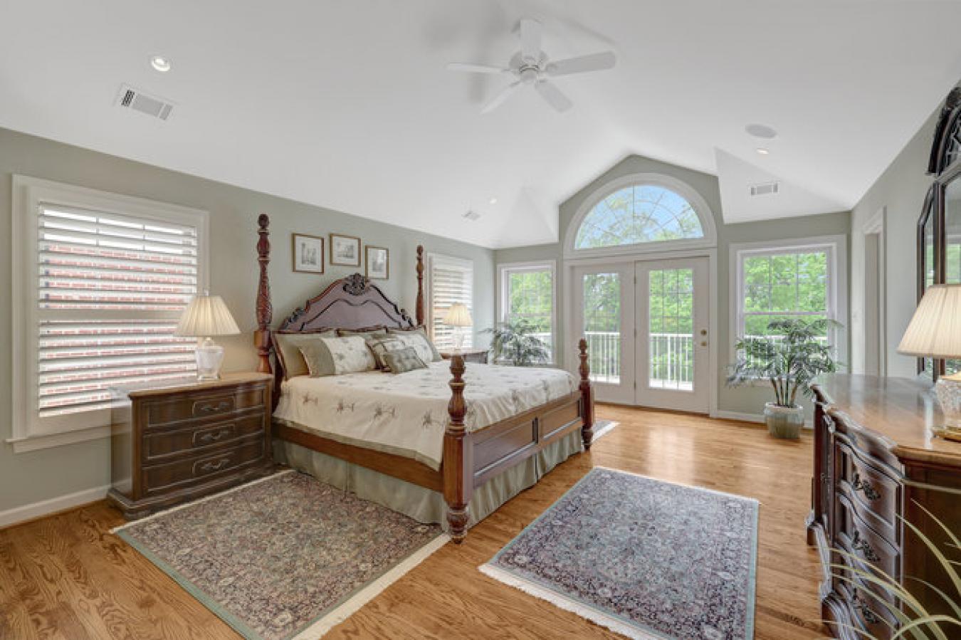 Leesburg, Virginia, 20176, United States, 5 Bedrooms Bedrooms, ,4 BathroomsBathrooms,Residential,For Sale,1811703