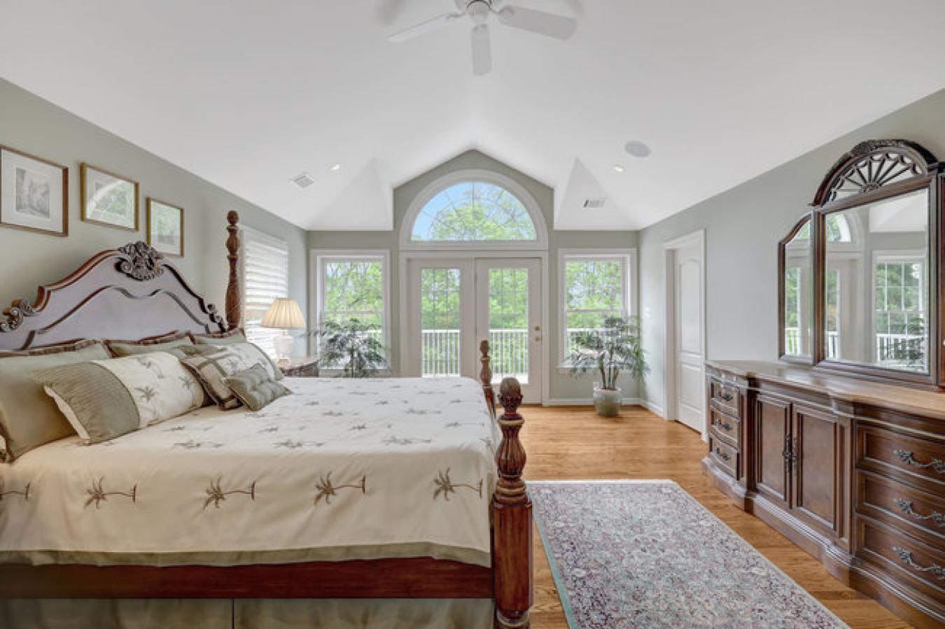 Leesburg, Virginia, 20176, United States, 5 Bedrooms Bedrooms, ,4 BathroomsBathrooms,Residential,For Sale,1811703