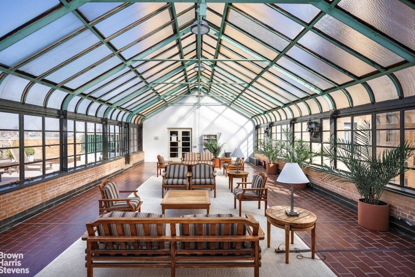 New York, New York, 10023, United States, 3 Bedrooms Bedrooms, ,3 BathroomsBathrooms,Residential,For Sale,1800888