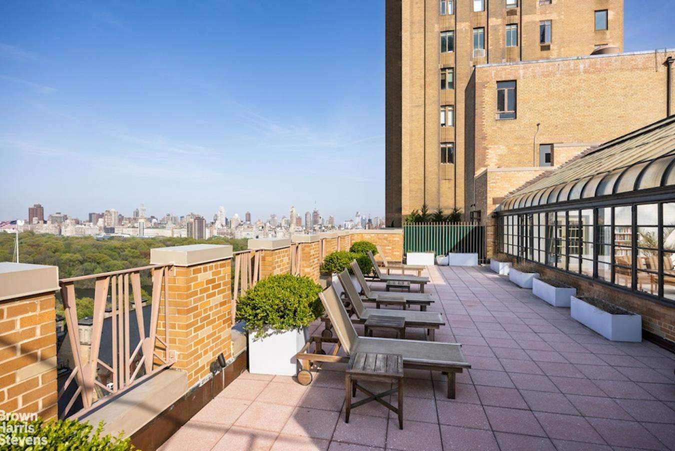 New York, New York, 10023, United States, 3 Bedrooms Bedrooms, ,3 BathroomsBathrooms,Residential,For Sale,1800888