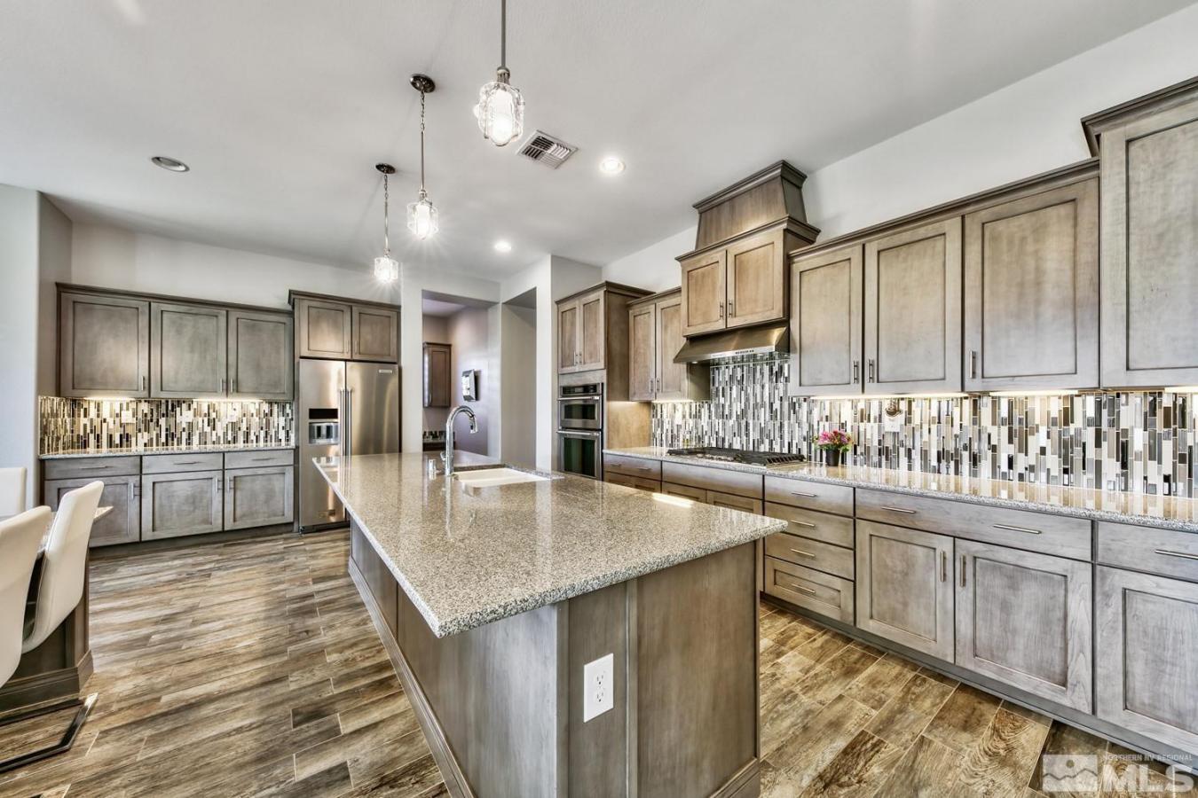 Reno, Nevada, 89521, United States, 5 Bedrooms Bedrooms, ,4 BathroomsBathrooms,Residential,For Sale,1811684