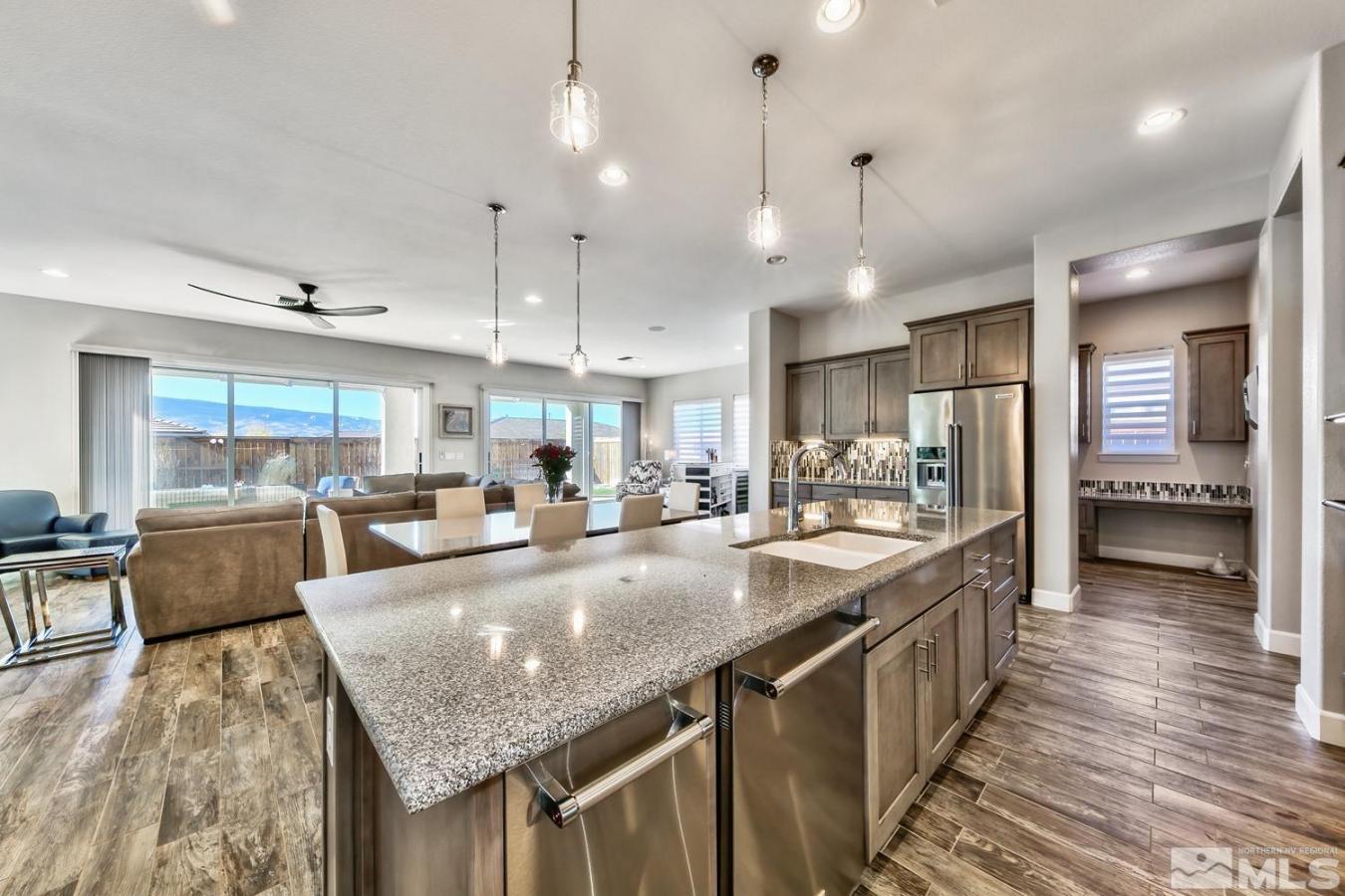 Reno, Nevada, 89521, United States, 5 Bedrooms Bedrooms, ,4 BathroomsBathrooms,Residential,For Sale,1811684