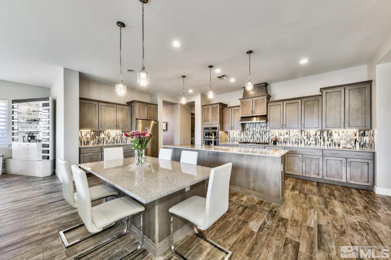 Reno, Nevada, 89521, United States, 5 Bedrooms Bedrooms, ,4 BathroomsBathrooms,Residential,For Sale,1811684