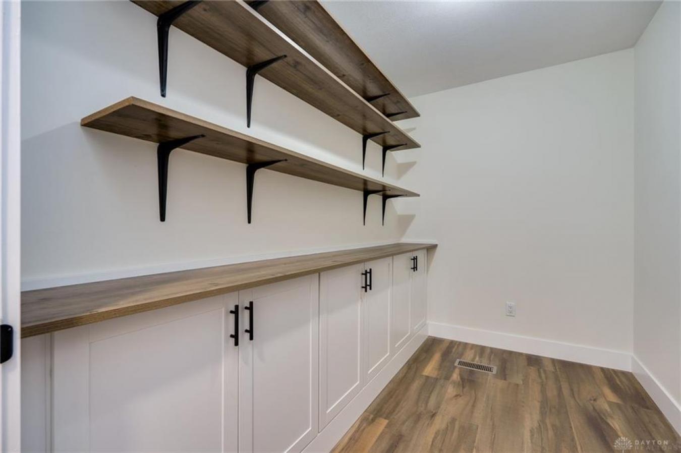 Xenia, Ohio, 45385, United States, 4 Bedrooms Bedrooms, ,3 BathroomsBathrooms,Residential,For Sale,1811674