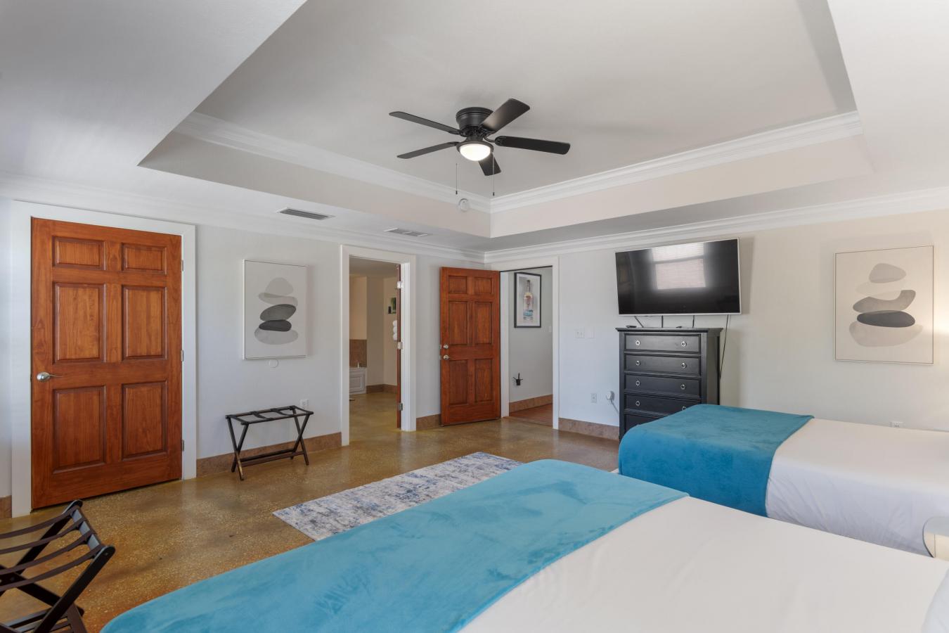 Panama City Beach, Florida, 32413, United States, 6 Bedrooms Bedrooms, ,2 BathroomsBathrooms,Residential,For Sale,1811673