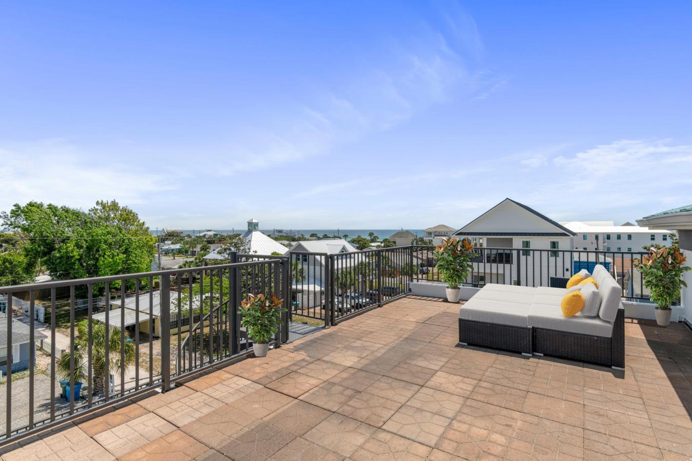 Panama City Beach, Florida, 32413, United States, 6 Bedrooms Bedrooms, ,2 BathroomsBathrooms,Residential,For Sale,1811673