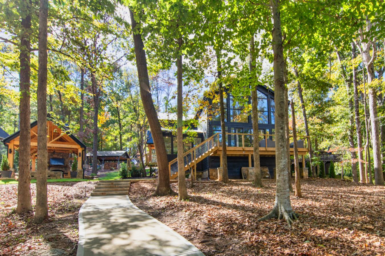 Lavonia, Georgia, 30553, United States, 3 Bedrooms Bedrooms, ,3 BathroomsBathrooms,Residential,For Sale,1807898