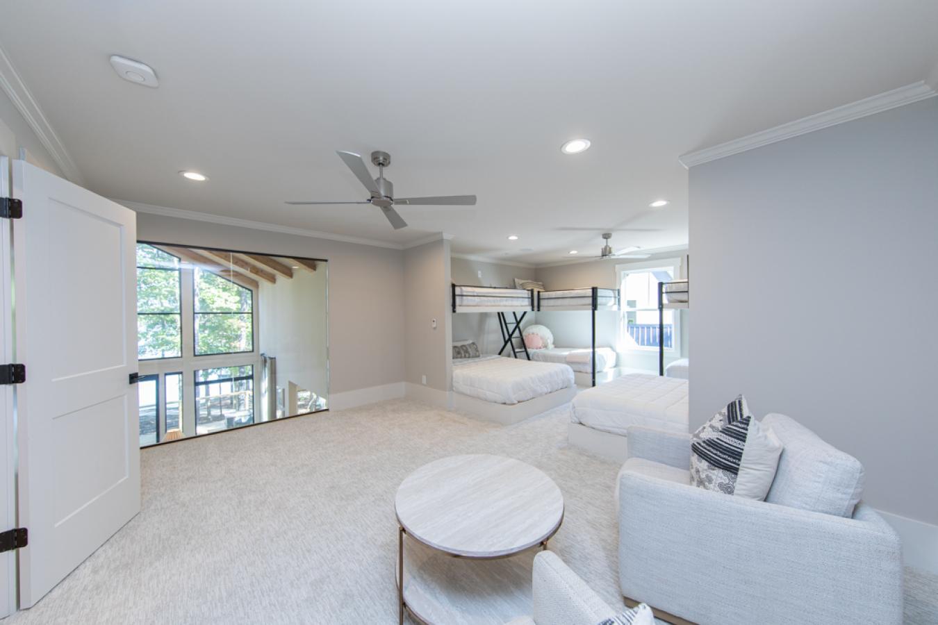 Lavonia, Georgia, 30553, United States, 3 Bedrooms Bedrooms, ,3 BathroomsBathrooms,Residential,For Sale,1807898