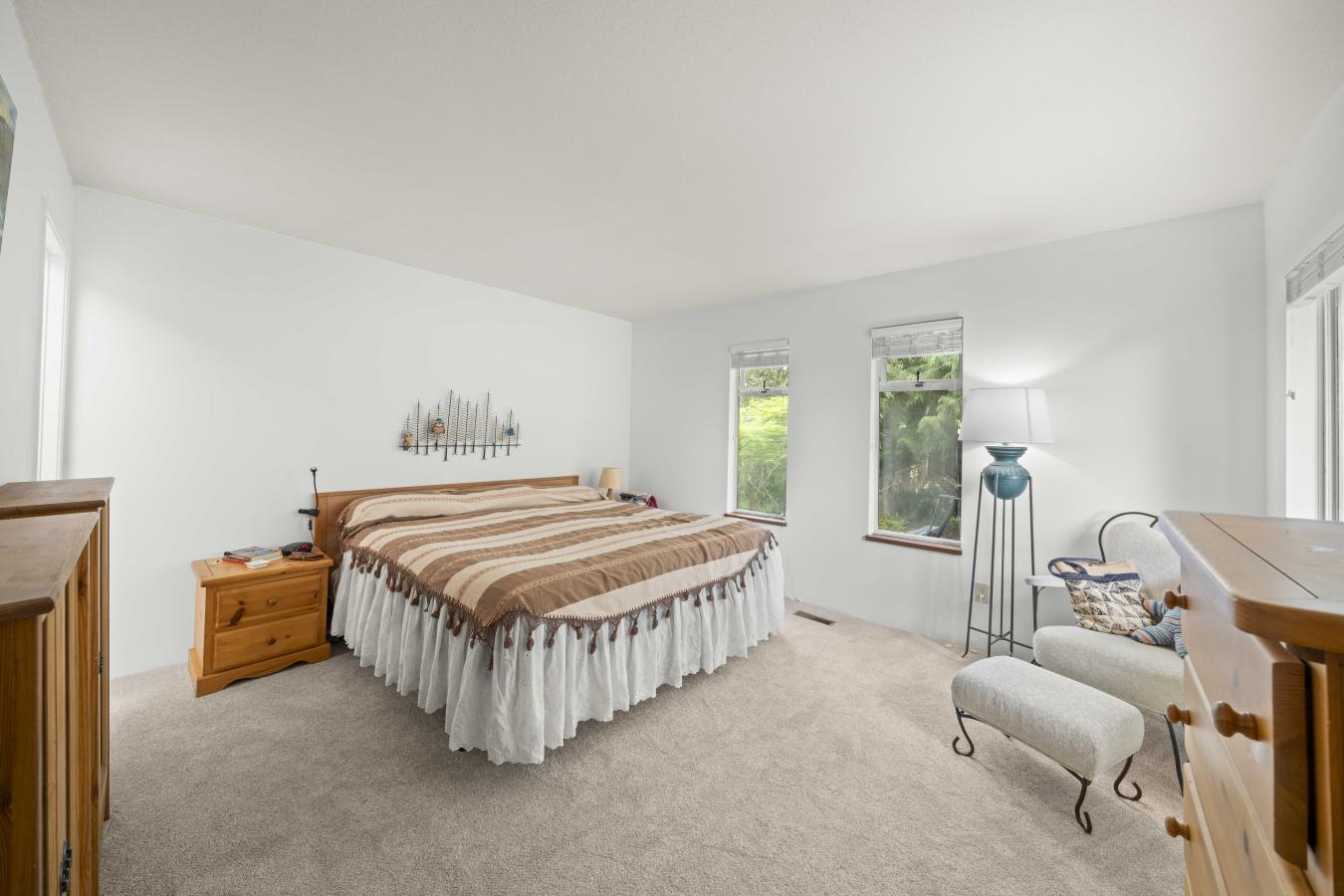 North Vancouver, BC, V7N 1V8, Canada, 5 Bedrooms Bedrooms, ,3 BathroomsBathrooms,Residential,For Sale,1811658