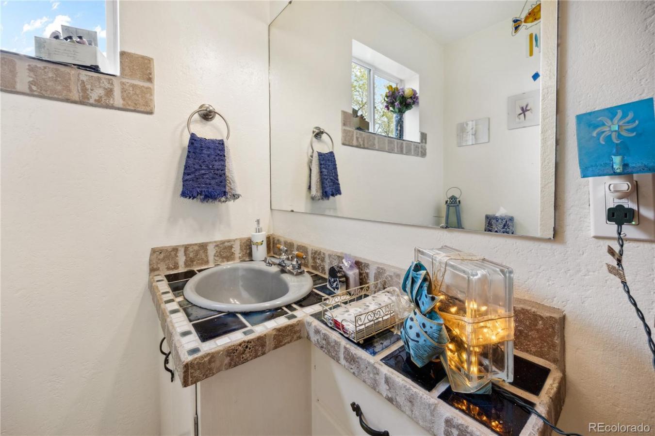 Boulder, Boulder, 80303, United States, 5 Bedrooms Bedrooms, ,2 BathroomsBathrooms,Residential,For Sale,1811655