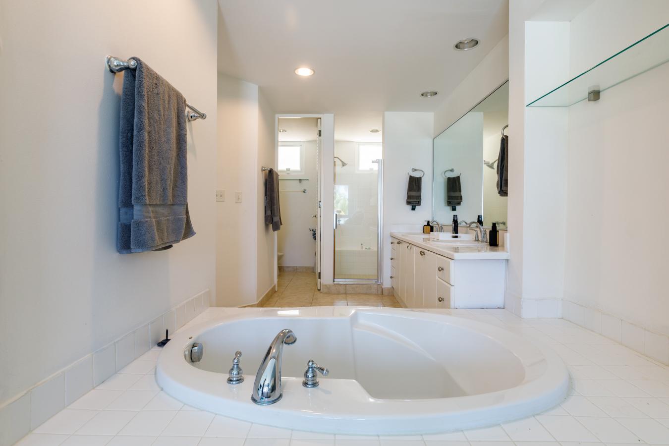 Humacao, 00791, Puerto Rico, 3 Bedrooms Bedrooms, ,2 BathroomsBathrooms,Residential,For Sale,1811653