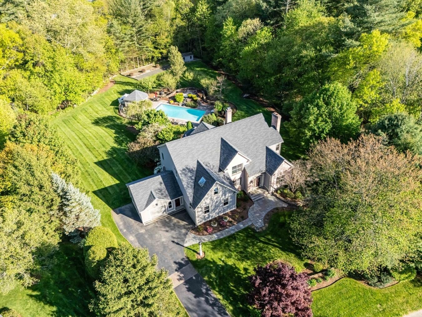 Southborough, Massachusetts, 01772, United States, 4 Bedrooms Bedrooms, ,3 BathroomsBathrooms,Residential,For Sale,1811648