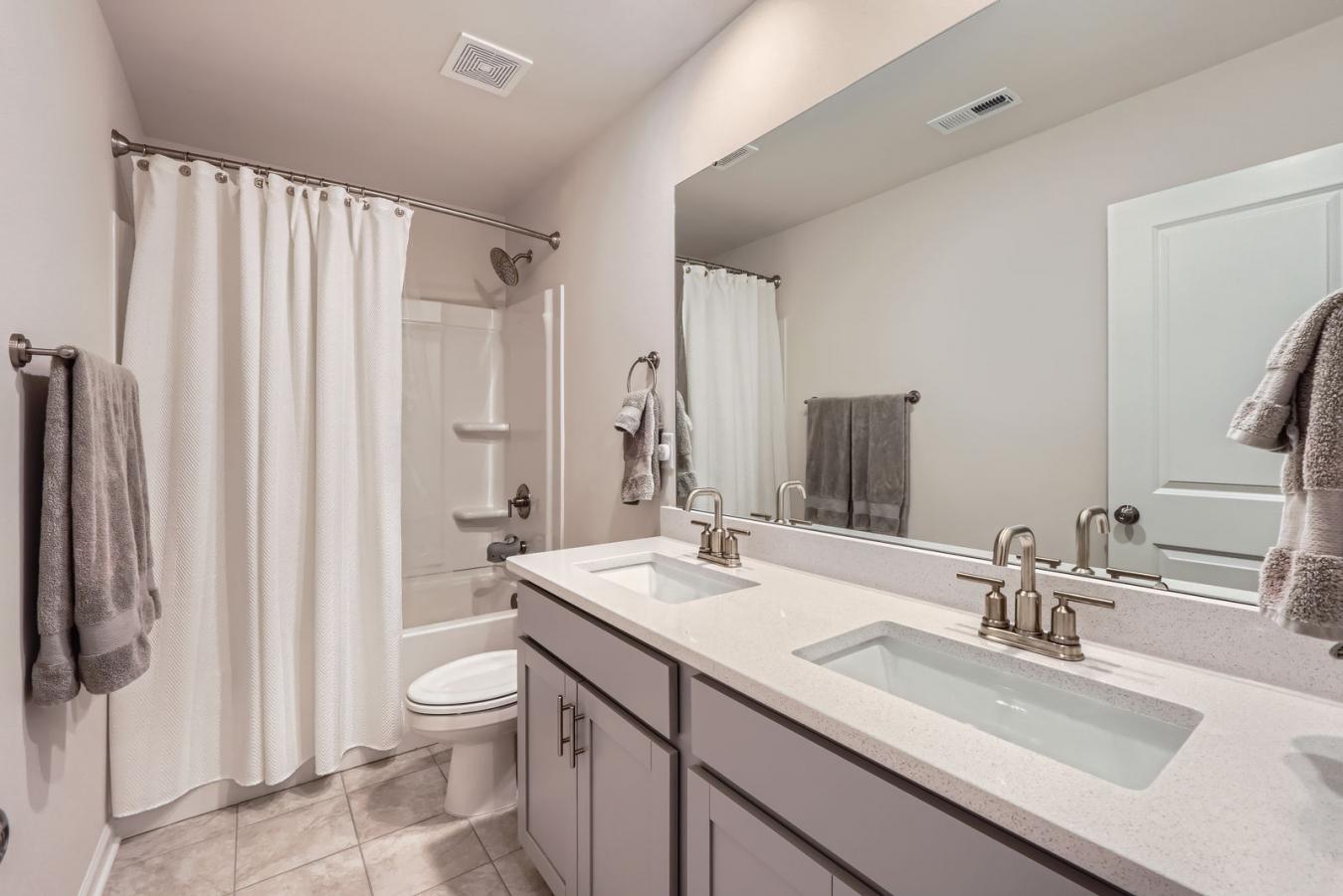 Charlotte, North Carolina, 28278, United States, 5 Bedrooms Bedrooms, ,3 BathroomsBathrooms,Residential,For Sale,1811634