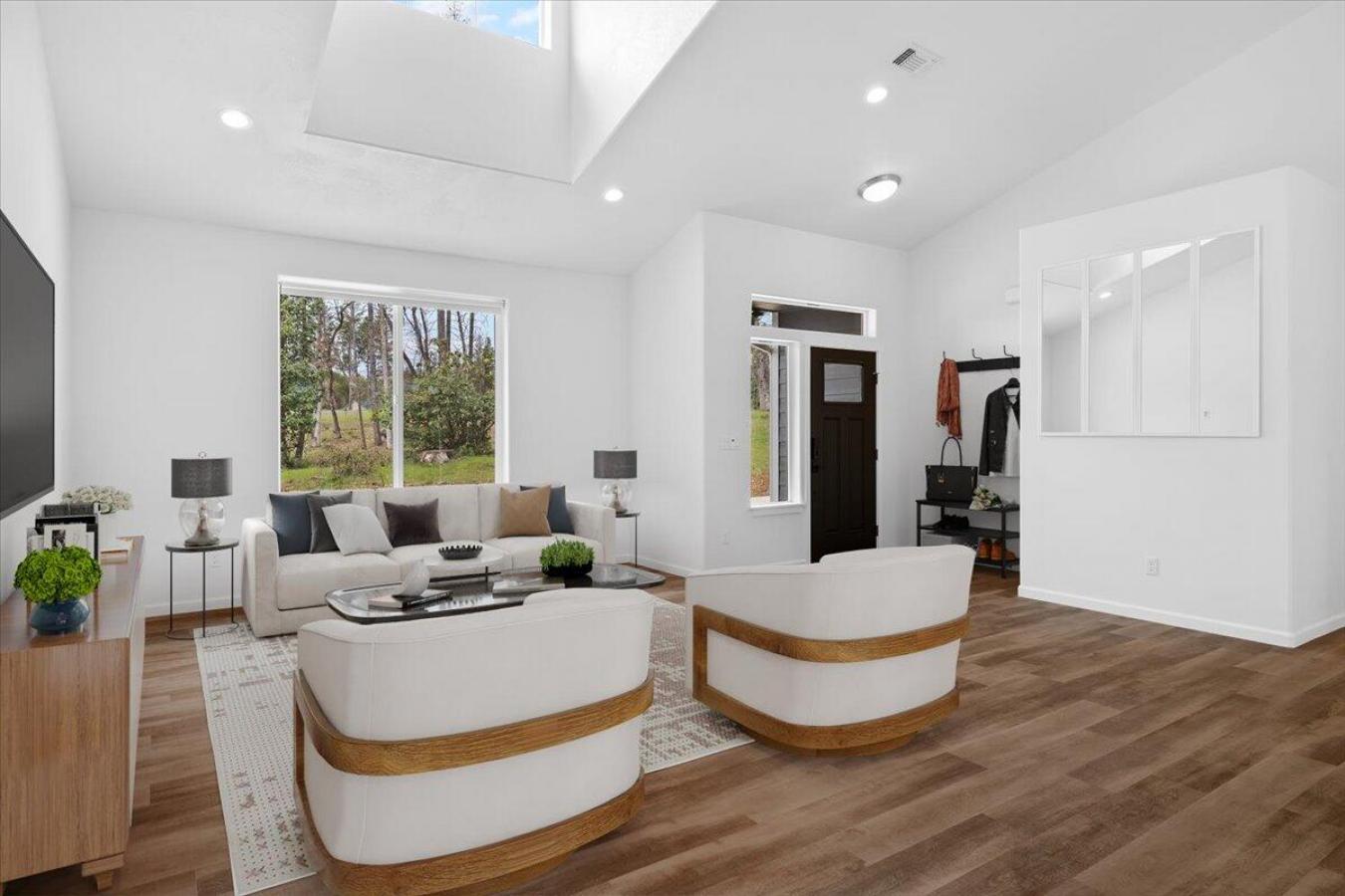 Merlin, Josephine, 97532, United States, 4 Bedrooms Bedrooms, ,2 BathroomsBathrooms,Residential,For Sale,1820295