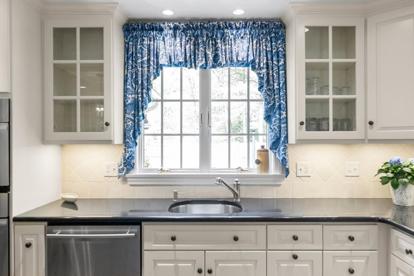 Ipswich, Essex, 01938, United States, 4 Bedrooms Bedrooms, ,3 BathroomsBathrooms,Residential,For Sale,1820293