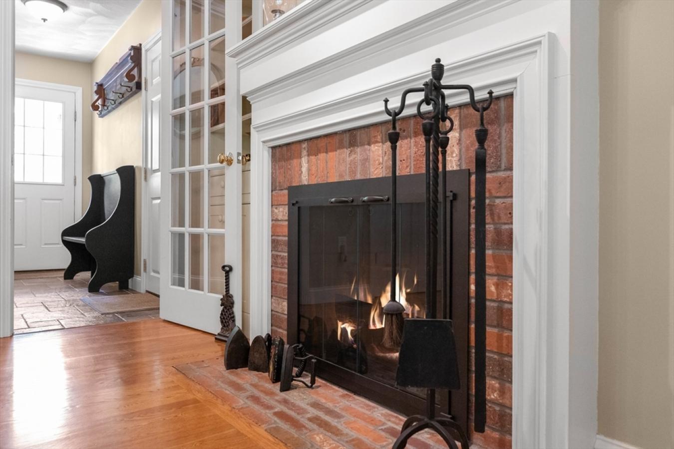 Ipswich, Essex, 01938, United States, 4 Bedrooms Bedrooms, ,3 BathroomsBathrooms,Residential,For Sale,1820293