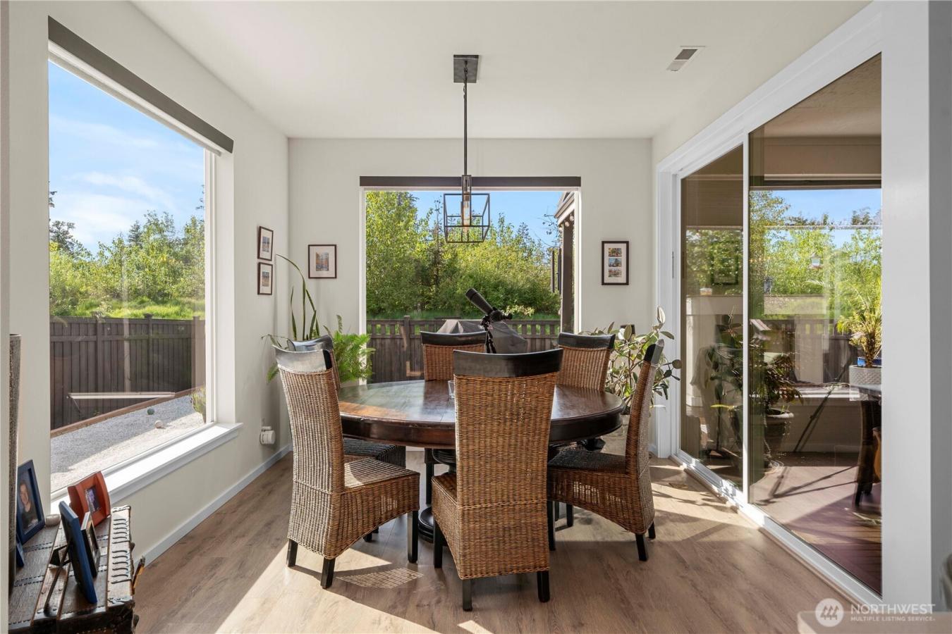 Bonney Lake, Washington, 98391, United States, 4 Bedrooms Bedrooms, ,3 BathroomsBathrooms,Residential,For Sale,1820290