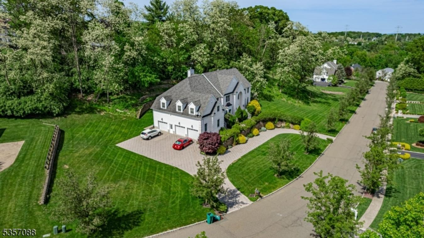 Montville Twp., Morris, 07045, United States, 6 Bedrooms Bedrooms, ,4 BathroomsBathrooms,Residential,For Sale,1820750