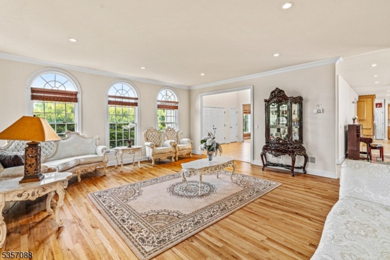 Montville Twp., Morris, 07045, United States, 6 Bedrooms Bedrooms, ,4 BathroomsBathrooms,Residential,For Sale,1820750