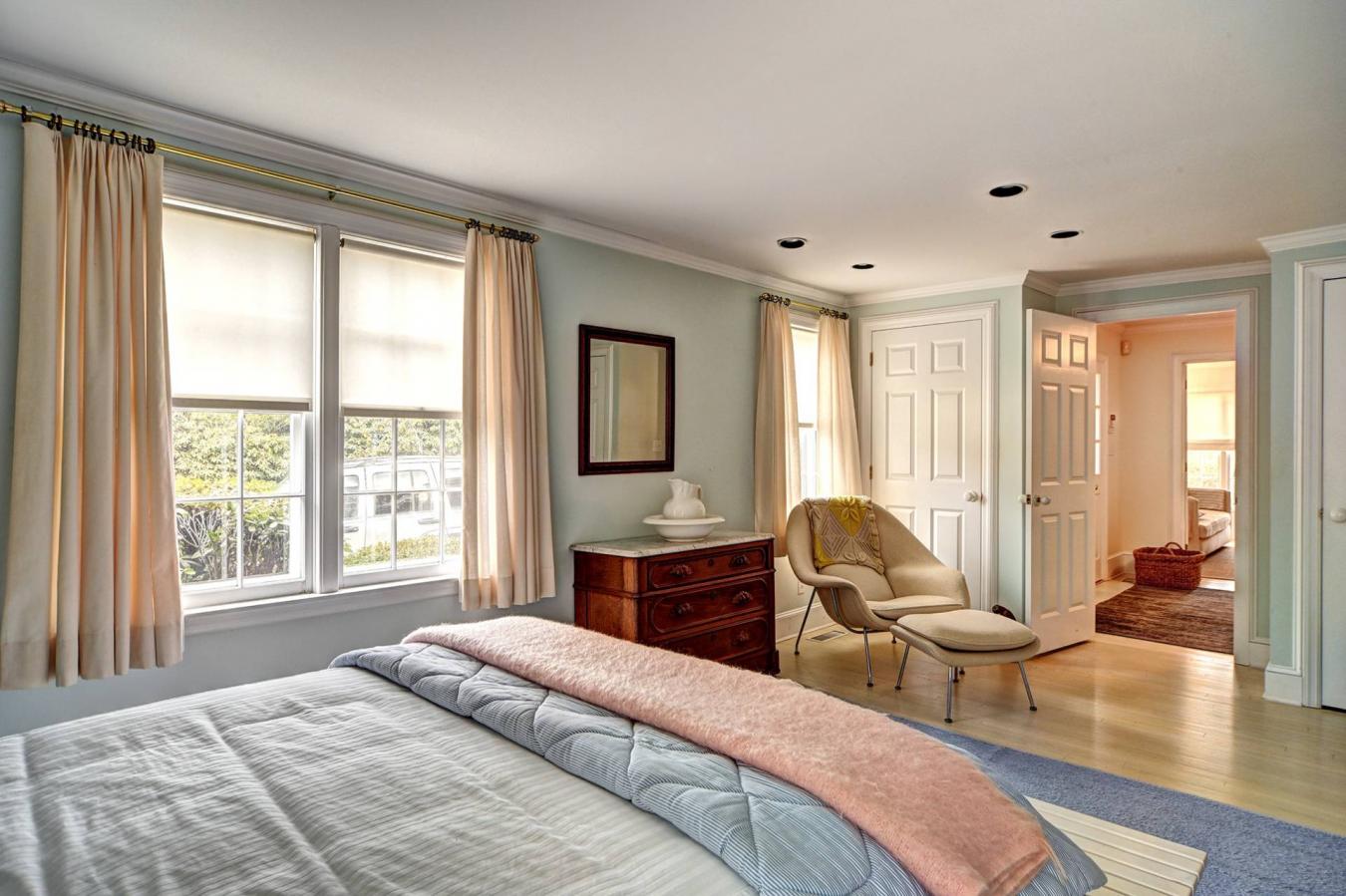 Village of Southampton, New York, 11968, United States, 6 Bedrooms Bedrooms, ,4 BathroomsBathrooms,Residential,For Sale,1811625