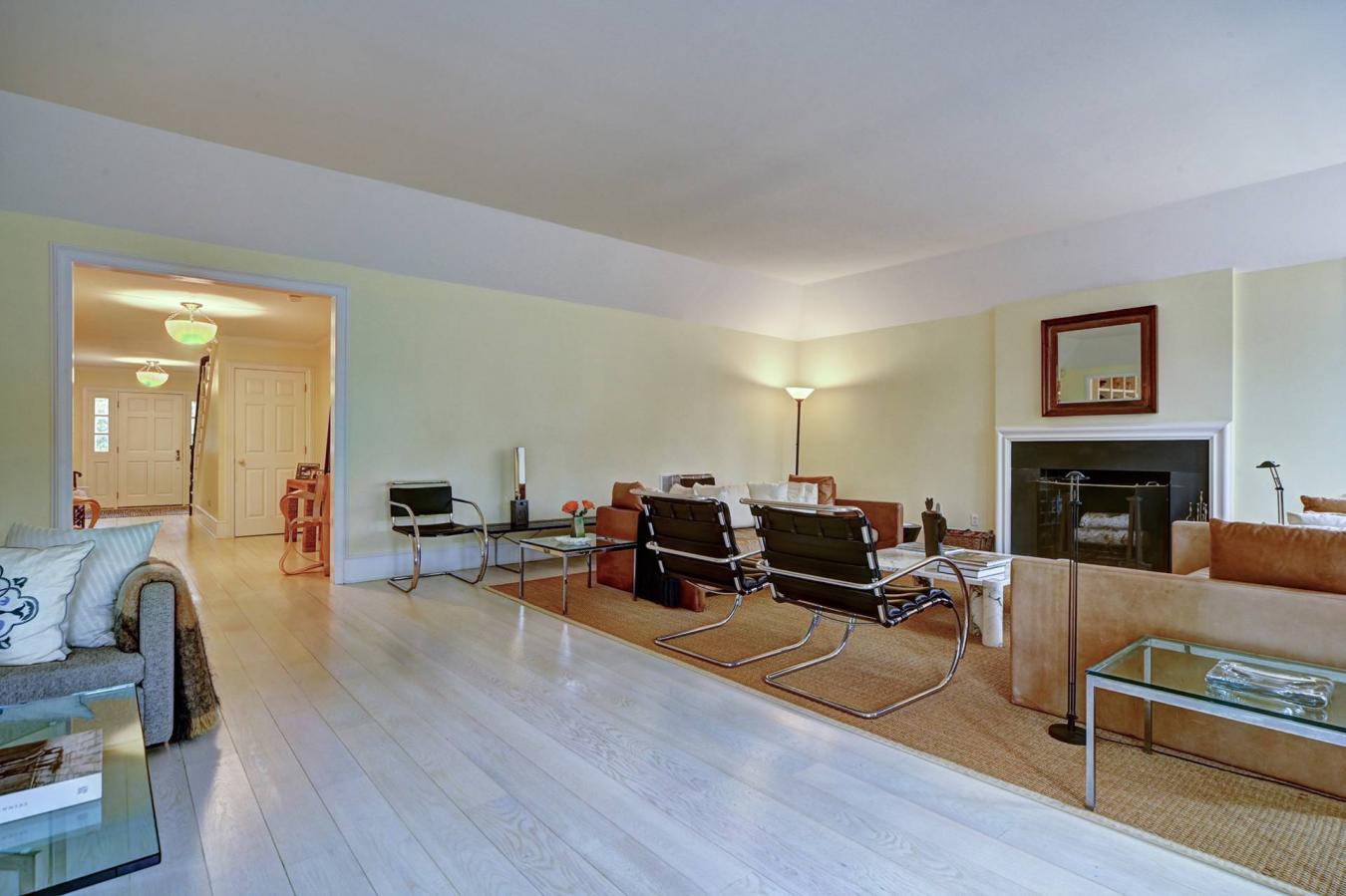Village of Southampton, New York, 11968, United States, 6 Bedrooms Bedrooms, ,4 BathroomsBathrooms,Residential,For Sale,1811625