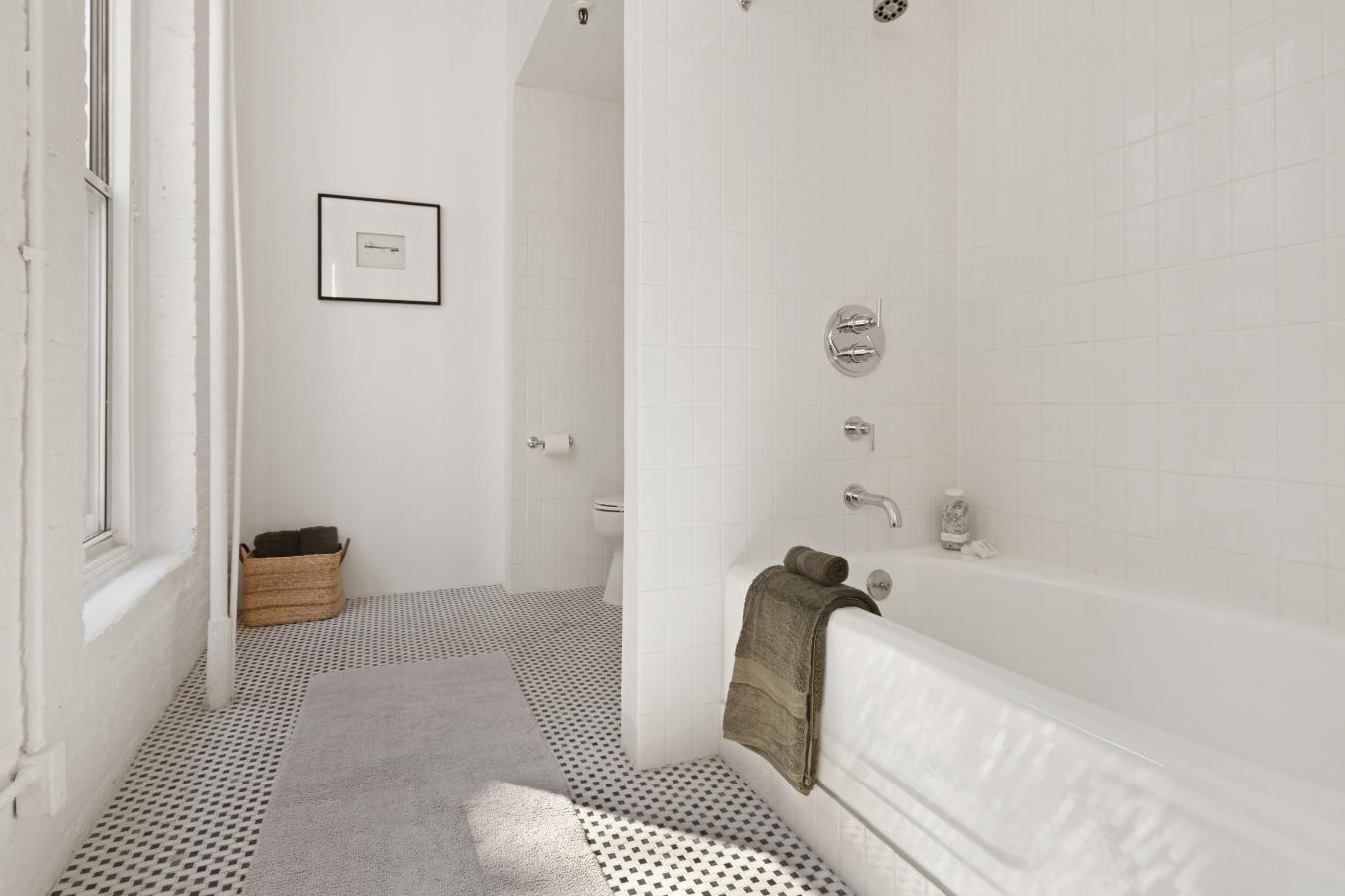 Soho, New York, 10012, United States, 3 Bedrooms Bedrooms, ,3 BathroomsBathrooms,Residential,For Sale,1952746