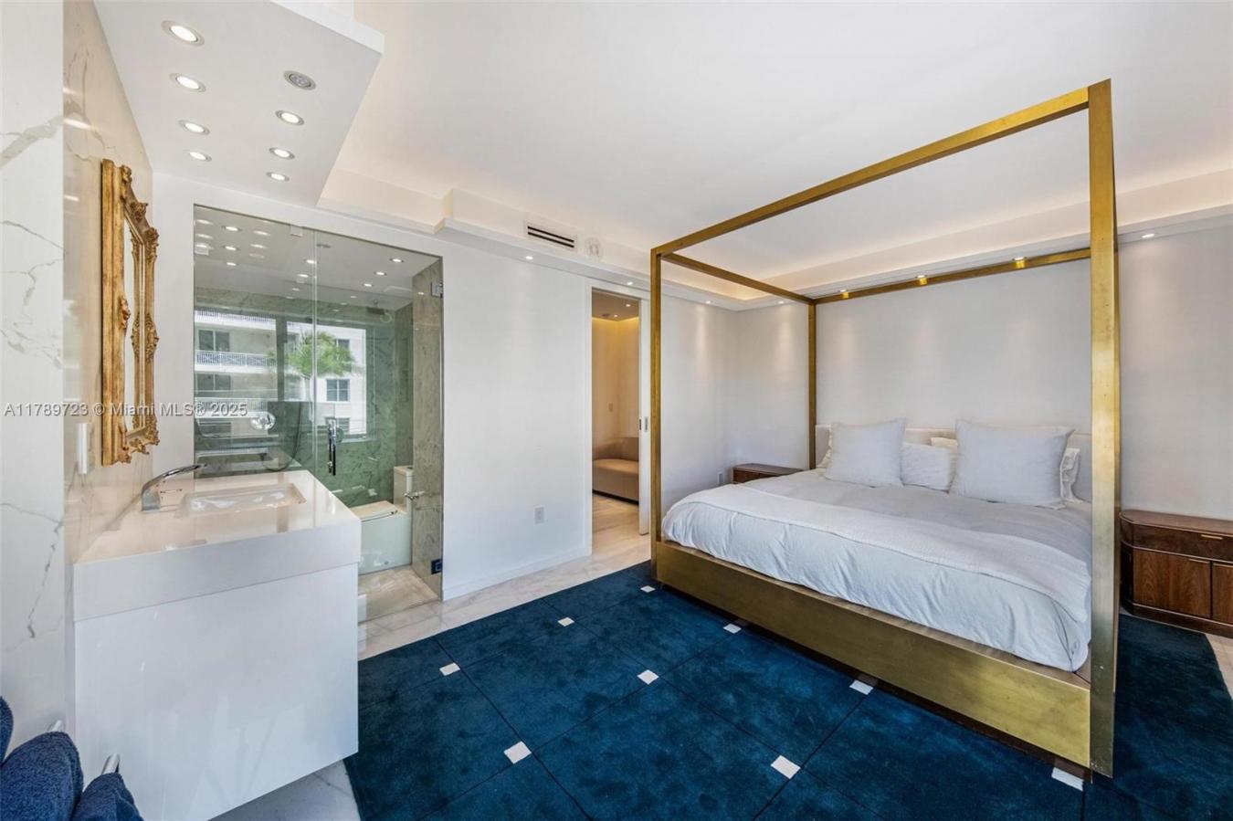 Miami Beach, Florida, 33139, United States, 2 Bedrooms Bedrooms, ,3 BathroomsBathrooms,Residential,For Sale,1820749