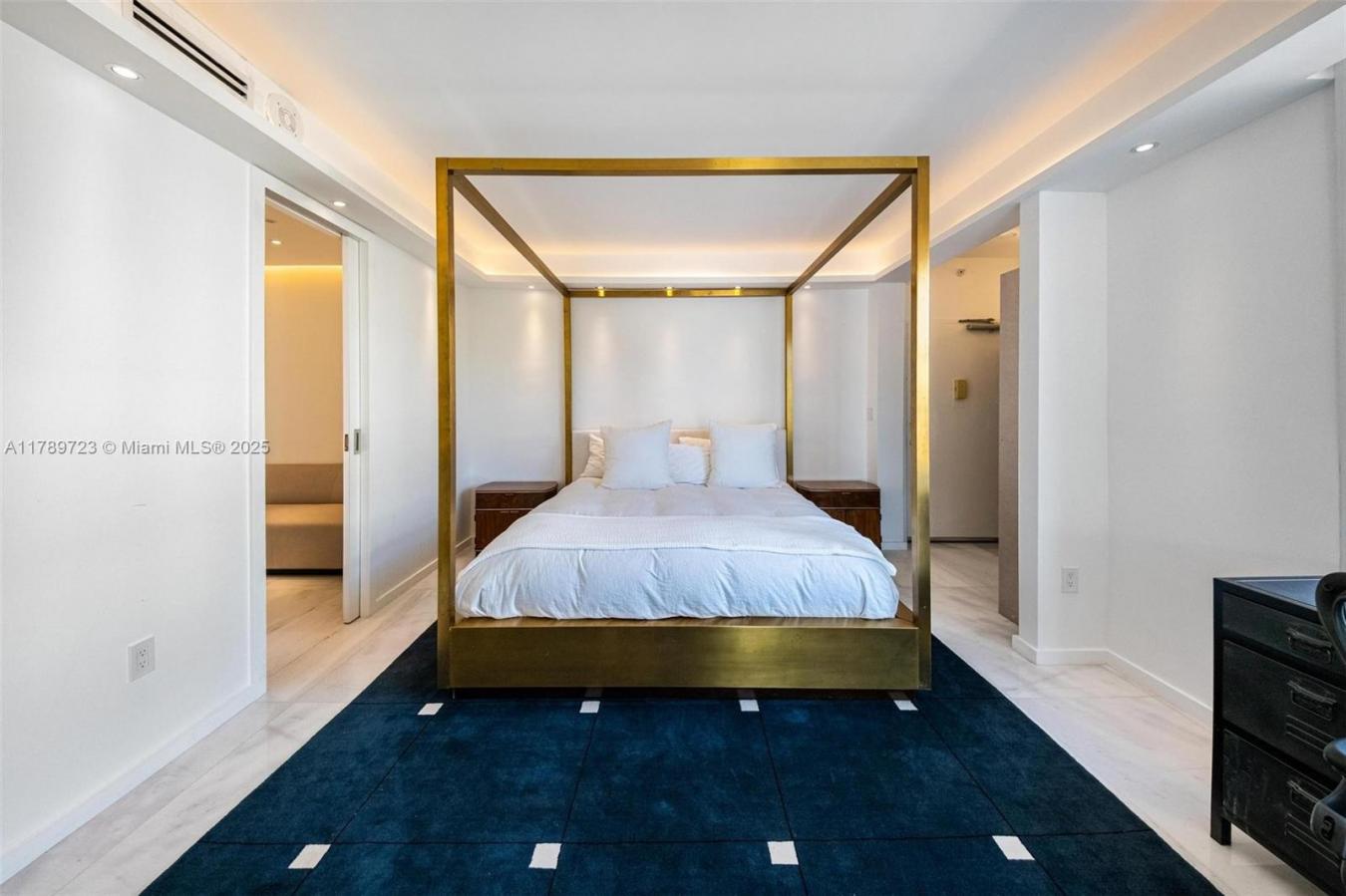 Miami Beach, Florida, 33139, United States, 2 Bedrooms Bedrooms, ,3 BathroomsBathrooms,Residential,For Sale,1820749