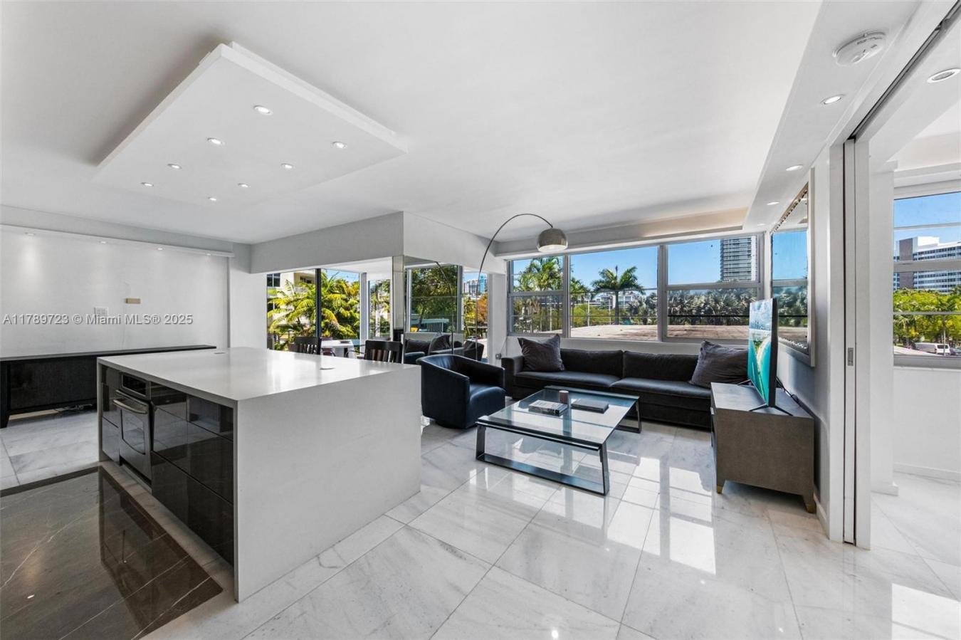 Miami Beach, Florida, 33139, United States, 2 Bedrooms Bedrooms, ,3 BathroomsBathrooms,Residential,For Sale,1820749