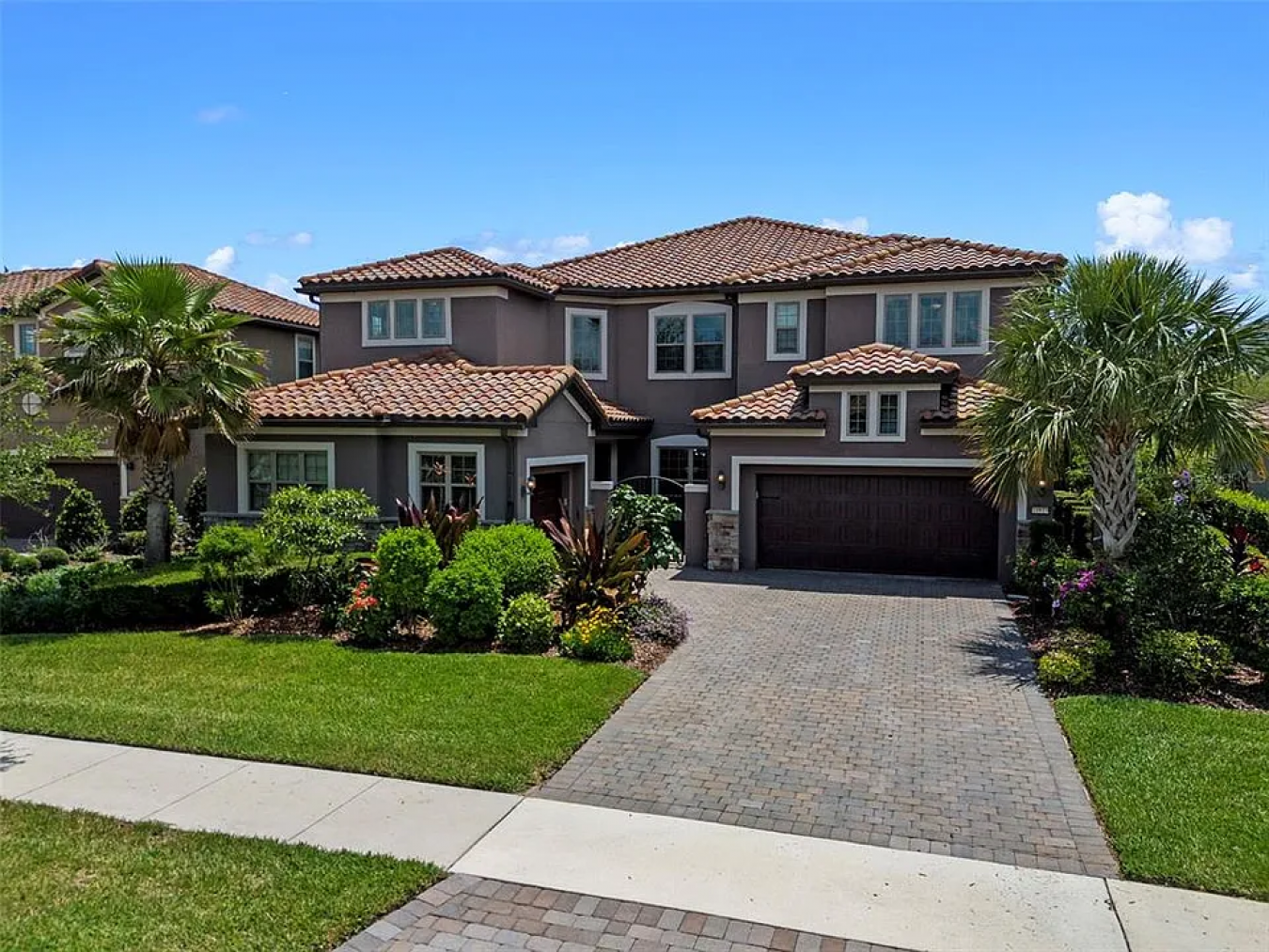 Orlando, Florida, 32827, United States, 5 Bedrooms Bedrooms, ,5 BathroomsBathrooms,Residential,For Sale,1811597