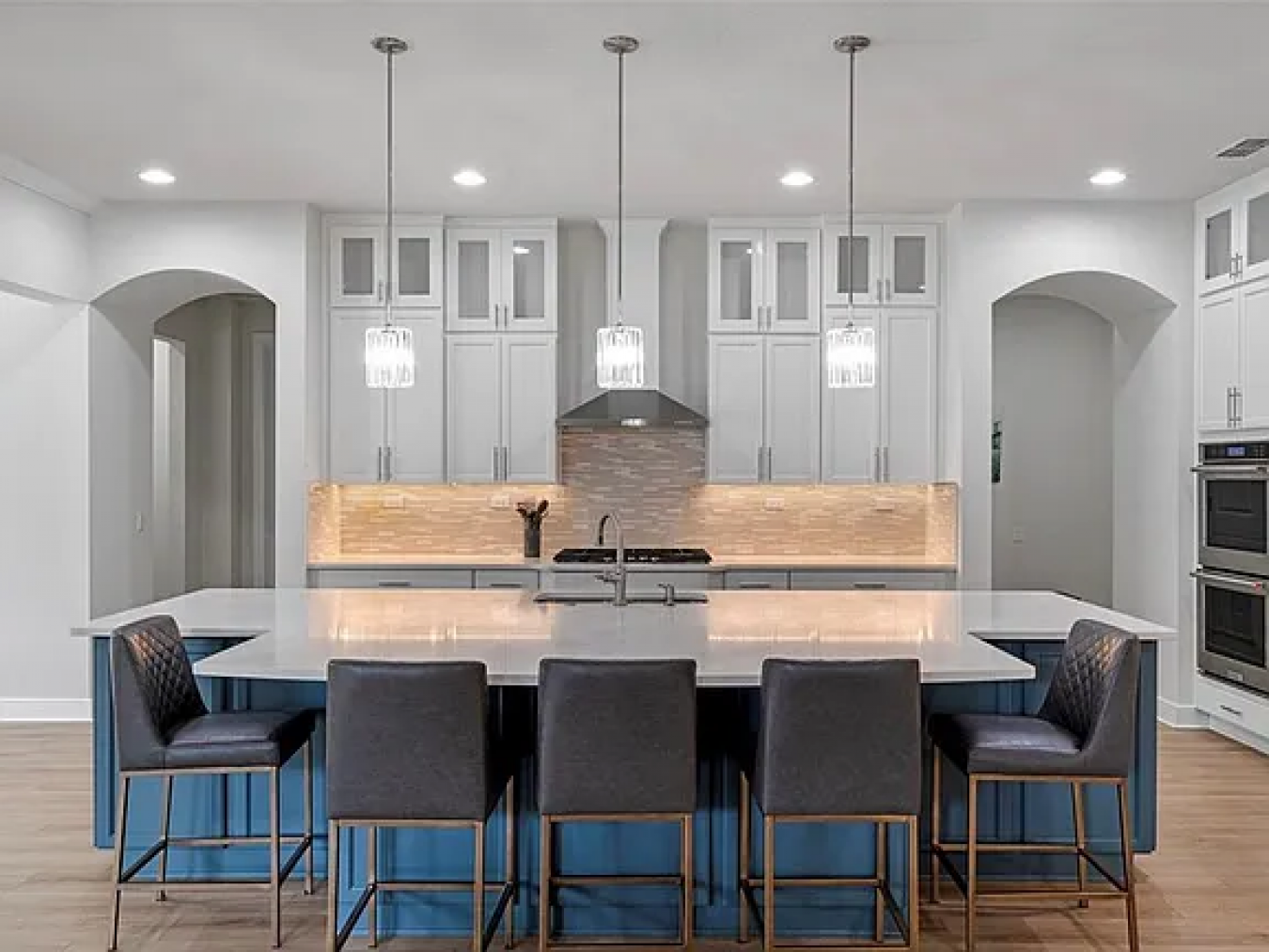 Orlando, Florida, 32827, United States, 5 Bedrooms Bedrooms, ,5 BathroomsBathrooms,Residential,For Sale,1811597