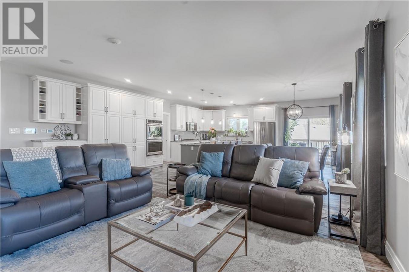 Val Therese, ON, P3P1S3, Canada, 6 Bedrooms Bedrooms, ,3 BathroomsBathrooms,Residential,For Sale,1820745