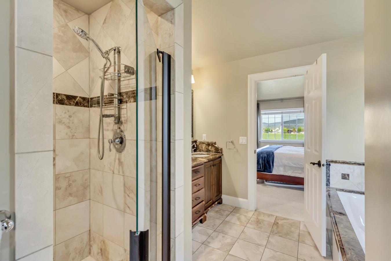 Highland, Utah, 84003, United States, 6 Bedrooms Bedrooms, ,4 BathroomsBathrooms,Residential,For Sale,1820744