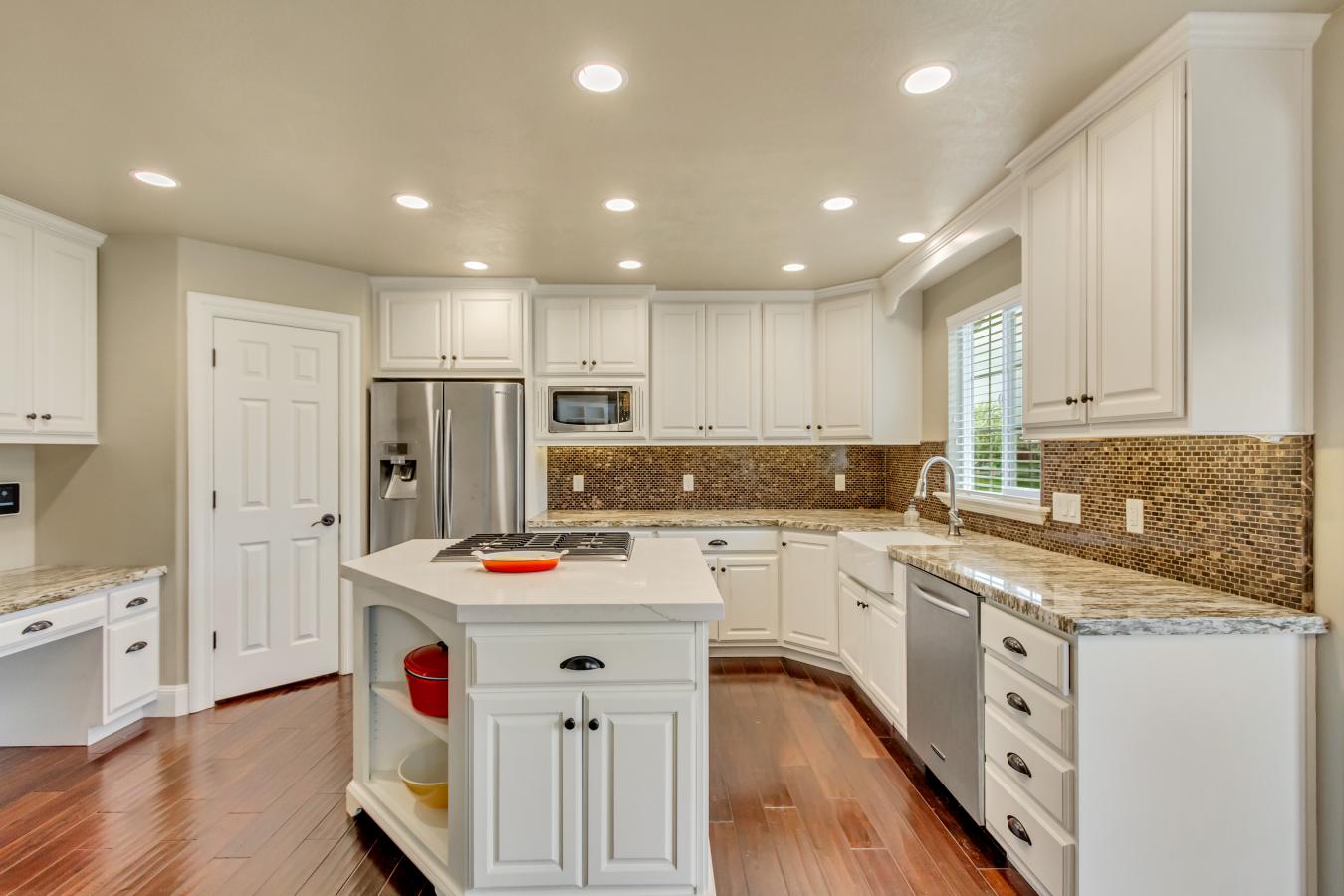 Highland, Utah, 84003, United States, 6 Bedrooms Bedrooms, ,4 BathroomsBathrooms,Residential,For Sale,1820744