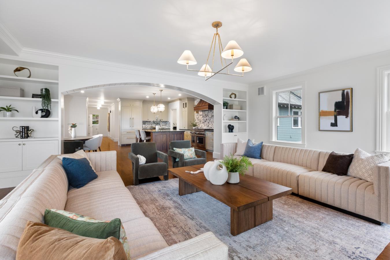 Brookline, Massachusetts, 02446, United States, 4 Bedrooms Bedrooms, ,2 BathroomsBathrooms,Residential,For Sale,1811593