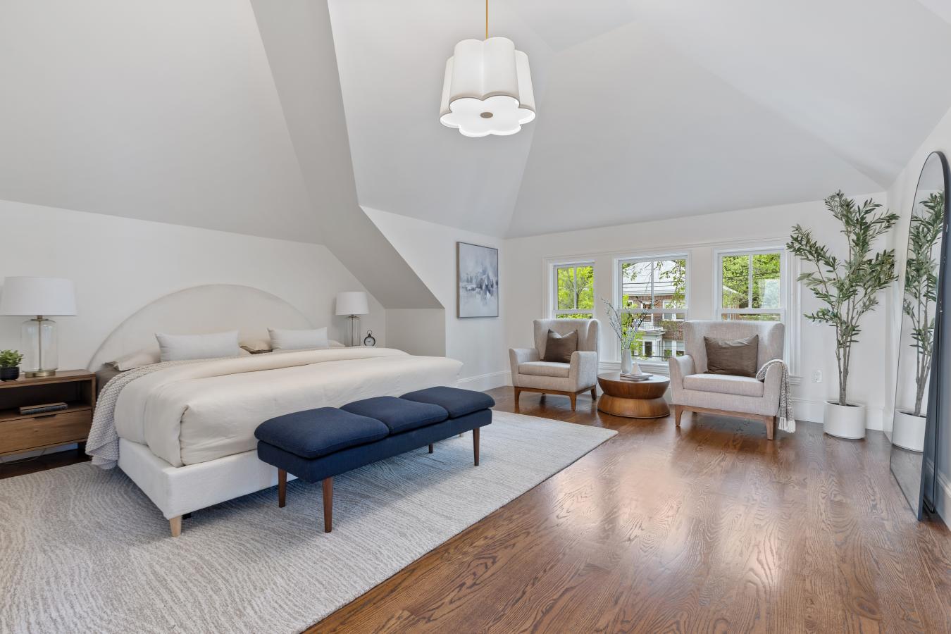 Brookline, Massachusetts, 02446, United States, 4 Bedrooms Bedrooms, ,2 BathroomsBathrooms,Residential,For Sale,1811593